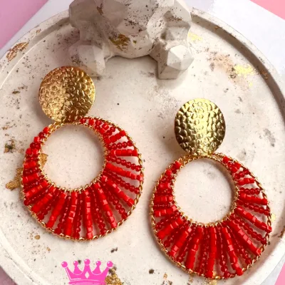 Aretes en baño de oro y cristales de murano y cubos, maxi aretes