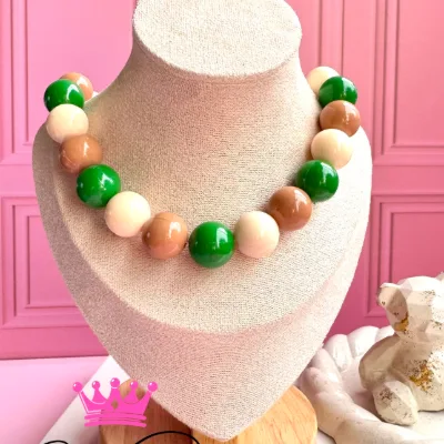 Collar en ábaco #16 color marron, beis y verde oliva