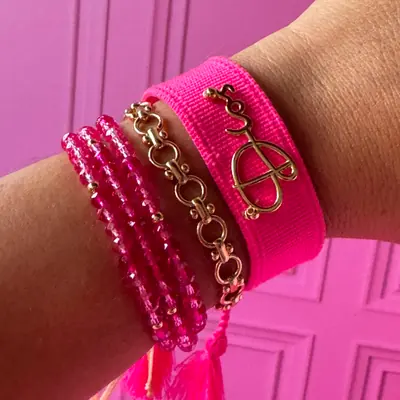 Pulseras en color rosa neón brillante