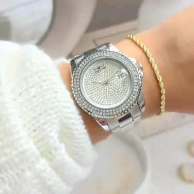 Reloj con cristales